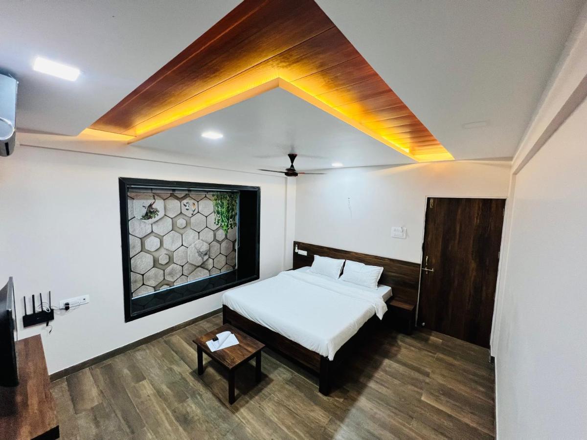 Jimmy Beach Resort Alībāg Eksteriør billede