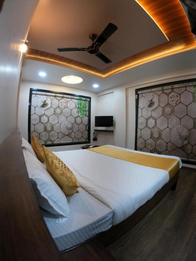 Jimmy Beach Resort Alībāg Eksteriør billede